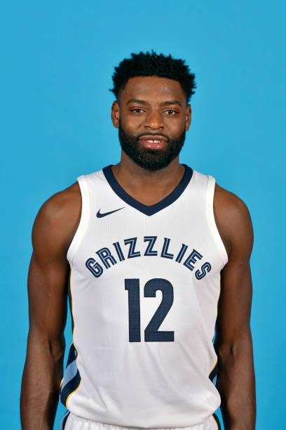 穆古鲁扎连续二十场比赛得分超过精彩发挥，雄鹿挑战极限！